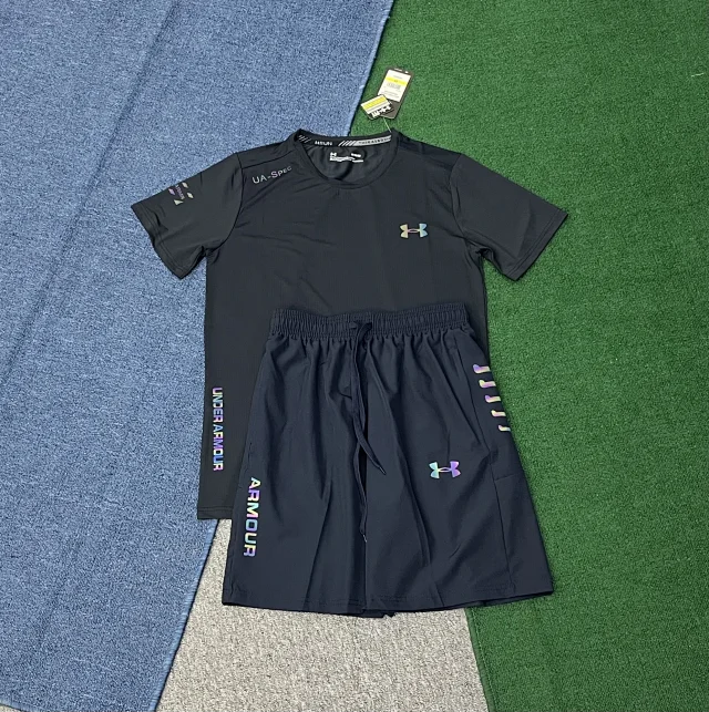 Under Armour Matching Sets Short-sleeve T-shirt and shorts set with graphic camouflage print product detail image 4