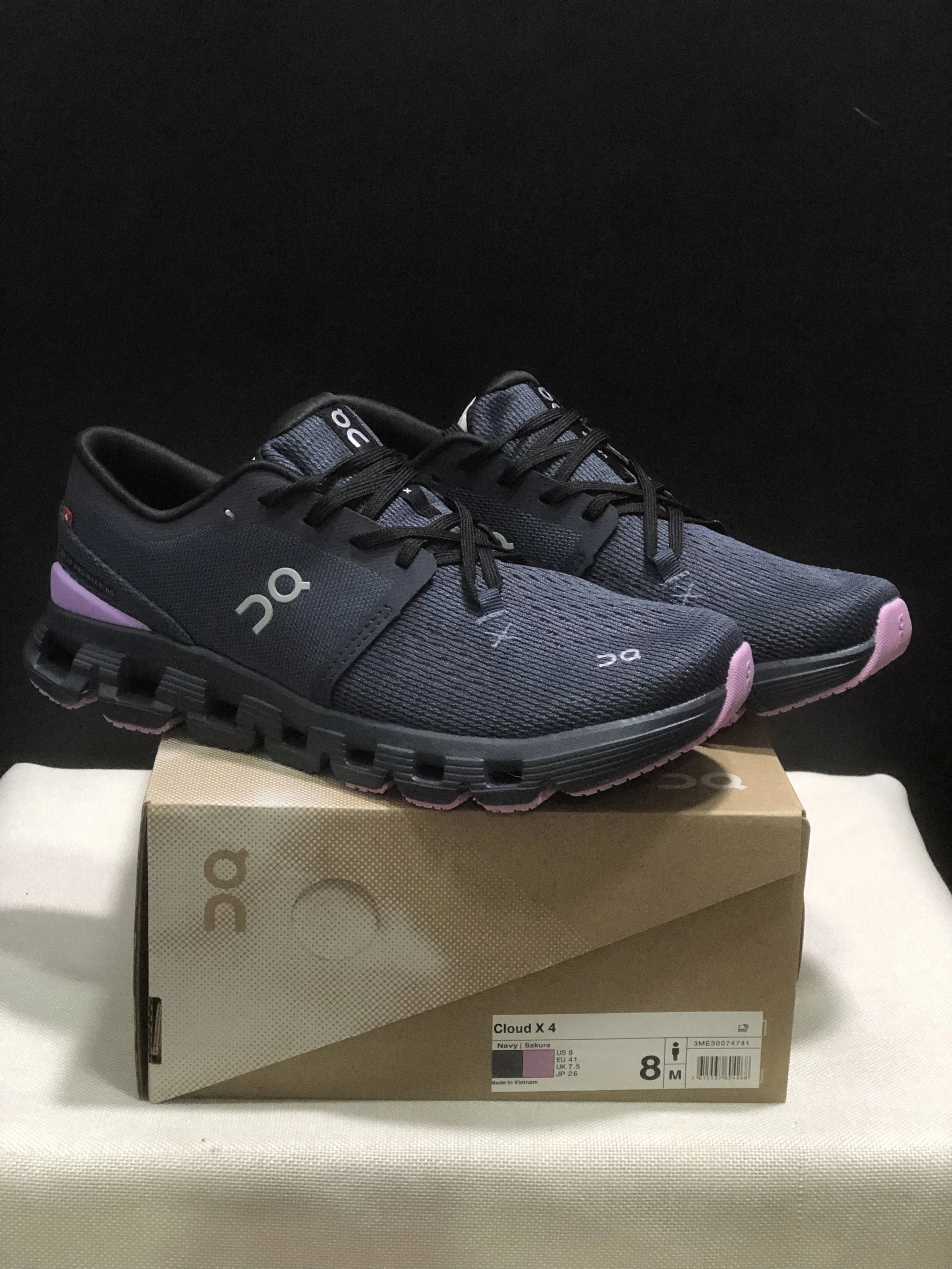 On Sneakers Cloud X 4 — 26