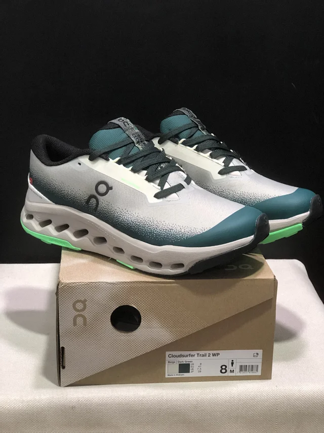 On Sneakers Cloudsurfer Trail 2 WP product detail image 8