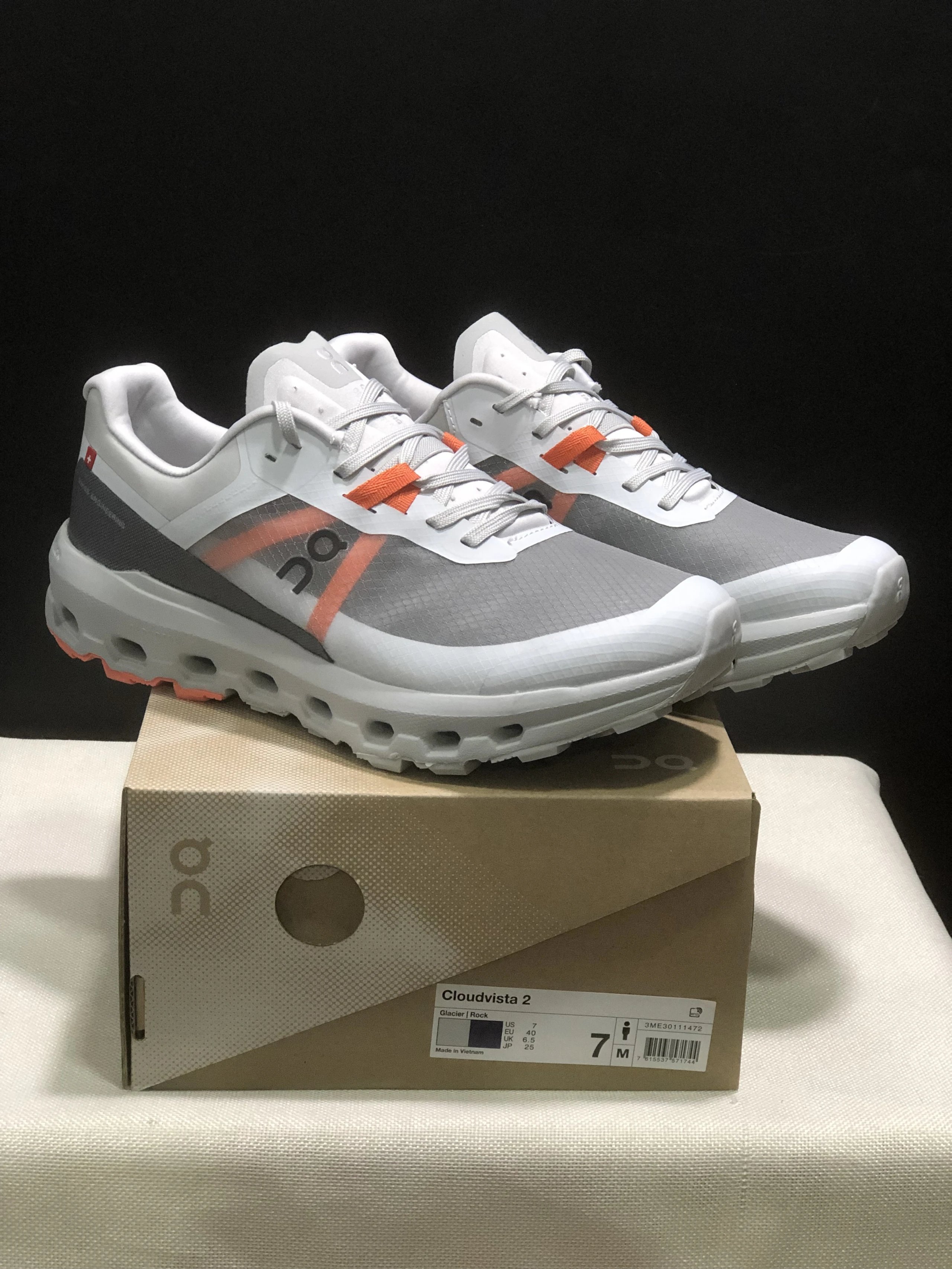 On Sneakers Cloudvista 2 — 31