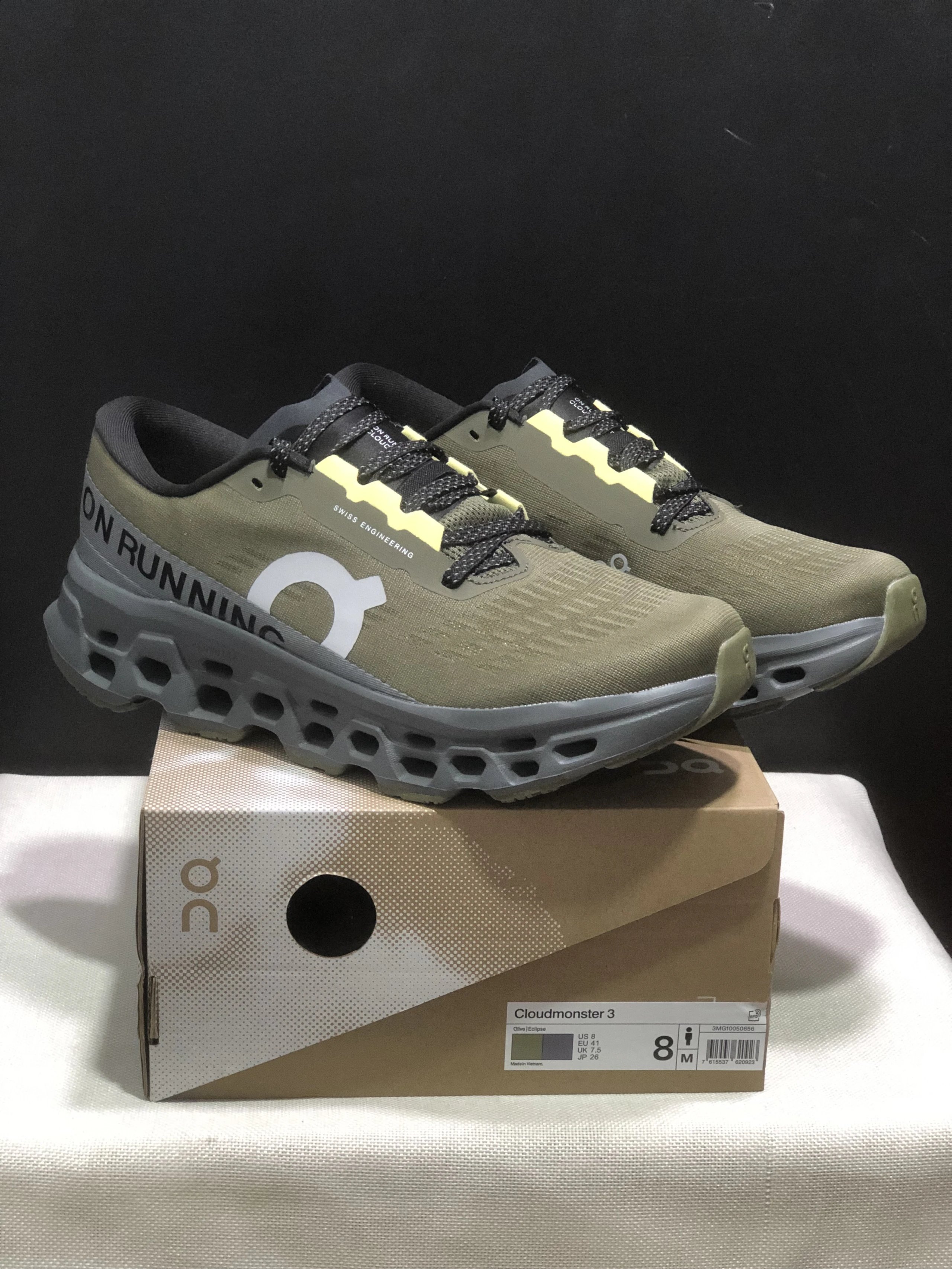 On Sneakers Cloudmonster 3 — 38