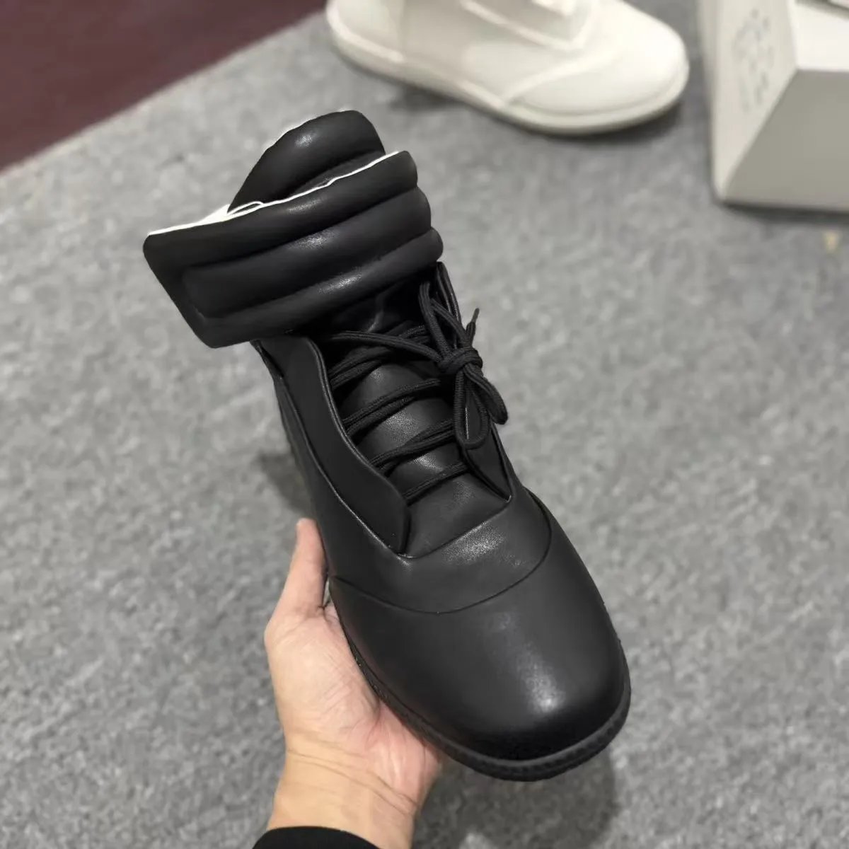 Unbranded Sneakers High-Top Padded Strap image 4