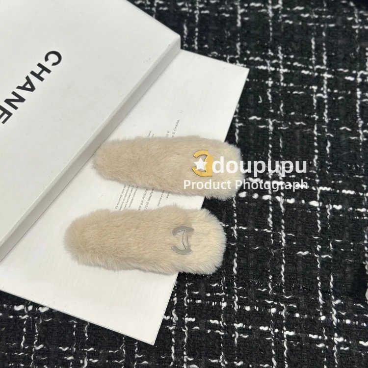 Chanel Uncategorized 6246 Faux-Fur Hair Clip Pair — SKU-01-Double C Beige “Pair”
