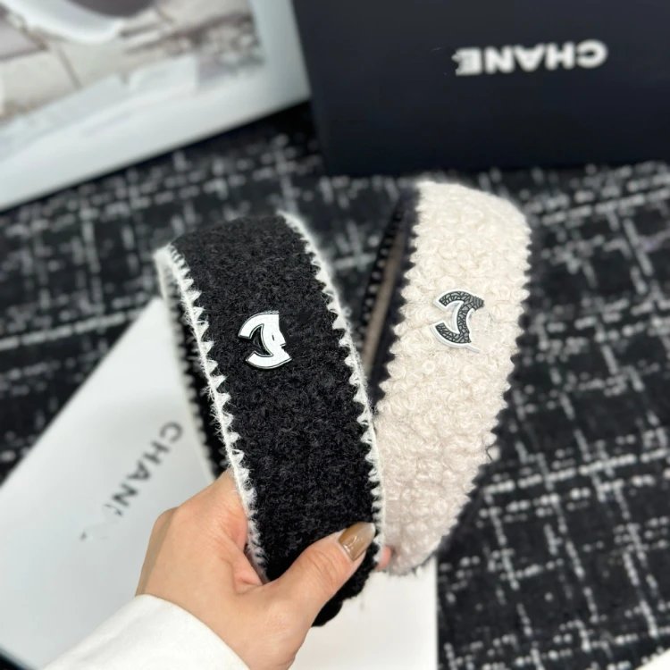 Chanel Bouclé CC Logo Headband image 2