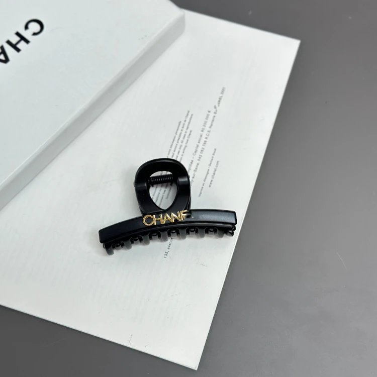 Prada Uncategorized Triangle Logo Claw Hair Clip — SKU-03-Letter Mark Fog Black