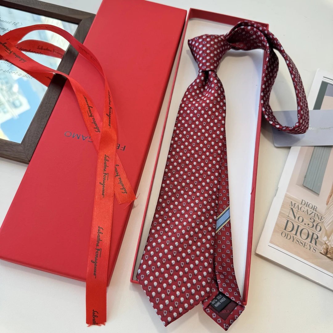 Ferragamo Ties Horseshoe-pattern silk necktie — 03