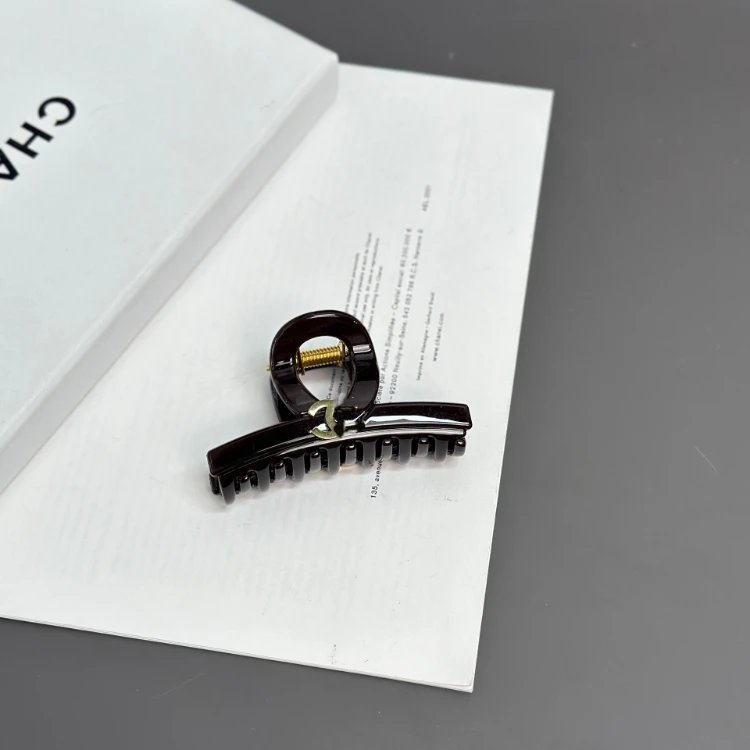 Prada Uncategorized Triangle Logo Claw Hair Clip image 5