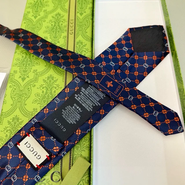 Gucci Ties GG logo jacquard necktie product detail image 6