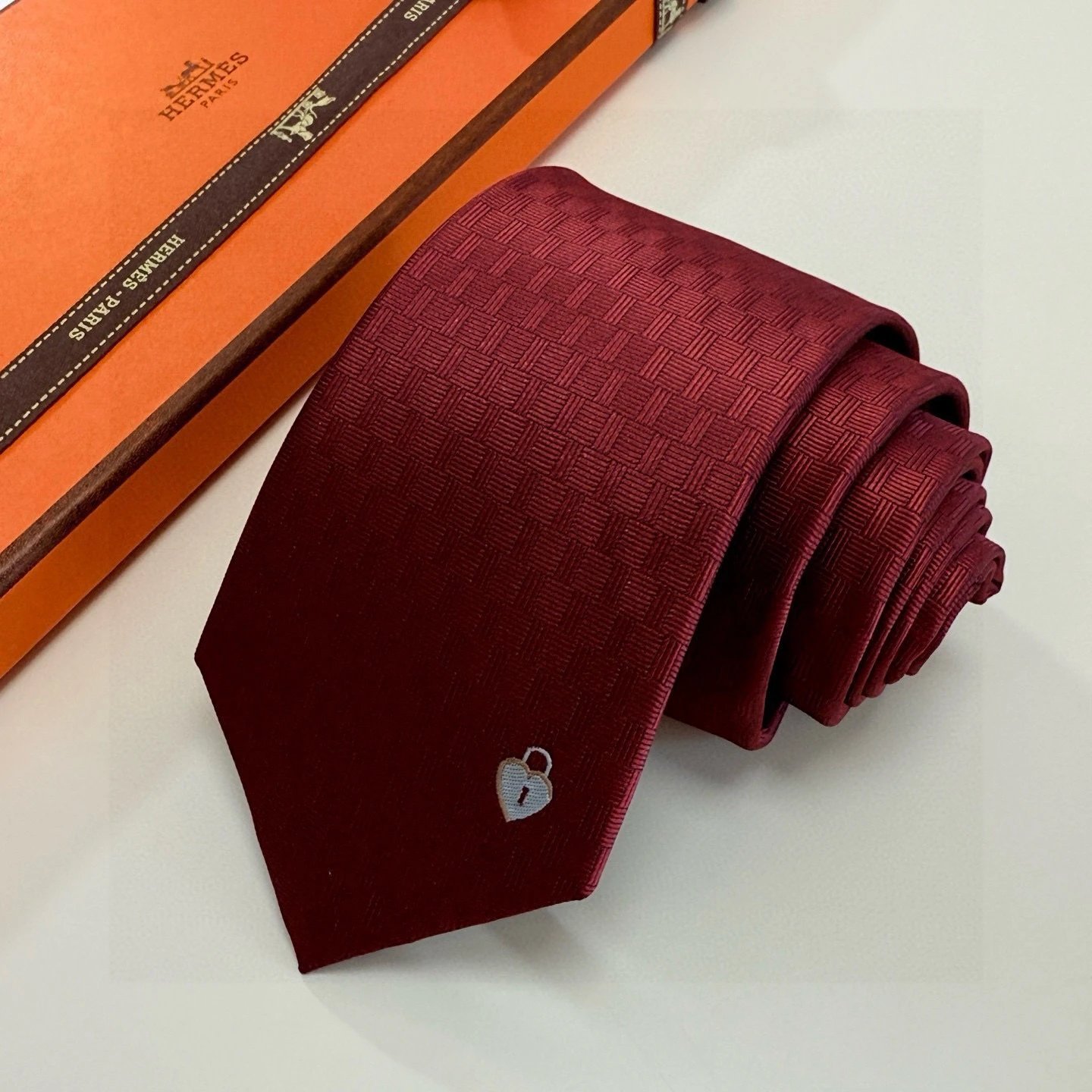 Hermès Ties Jacquard-Woven Padlock Motif Tie — 07