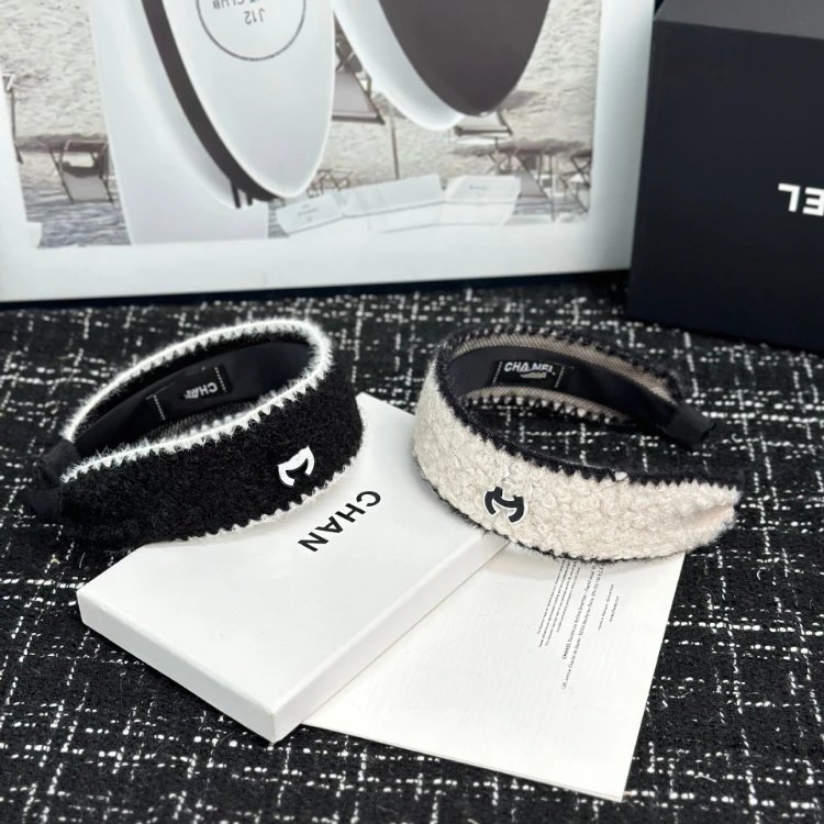 Chanel Bouclé CC Logo Headband image 3