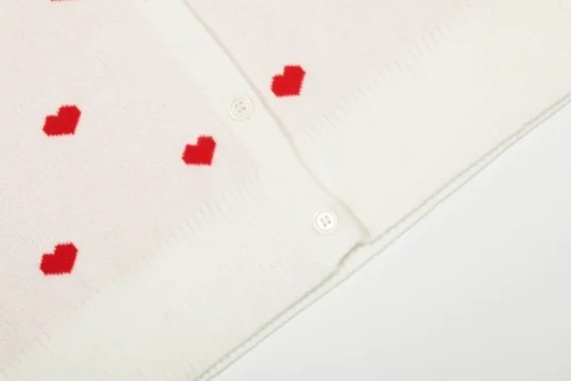 AMI Knitwear Heart Jacquard Button Cardigan product detail image 5