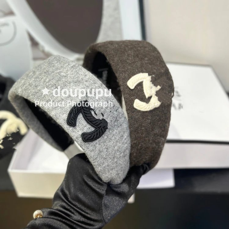 Chanel Uncategorized Padded wide headband with embroidered Double C logo image 2