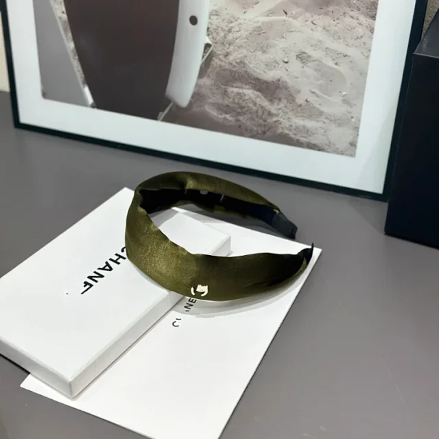 Chanel Uncategorized Satin CC Logo Headband product detail image 6