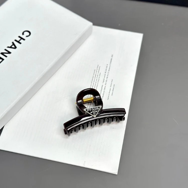 Prada Uncategorized Triangle Logo Claw Hair Clip image 4