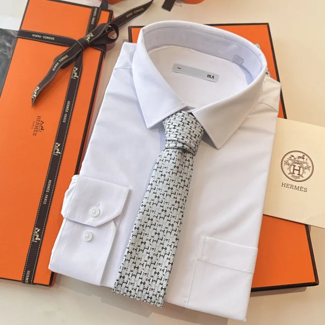 Hermès Ties Silk H-pattern jacquard tie product detail image 5