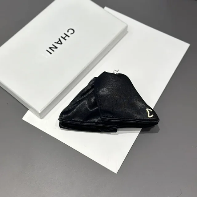 Chanel Uncategorized Satin CC Logo Headband product detail image 5