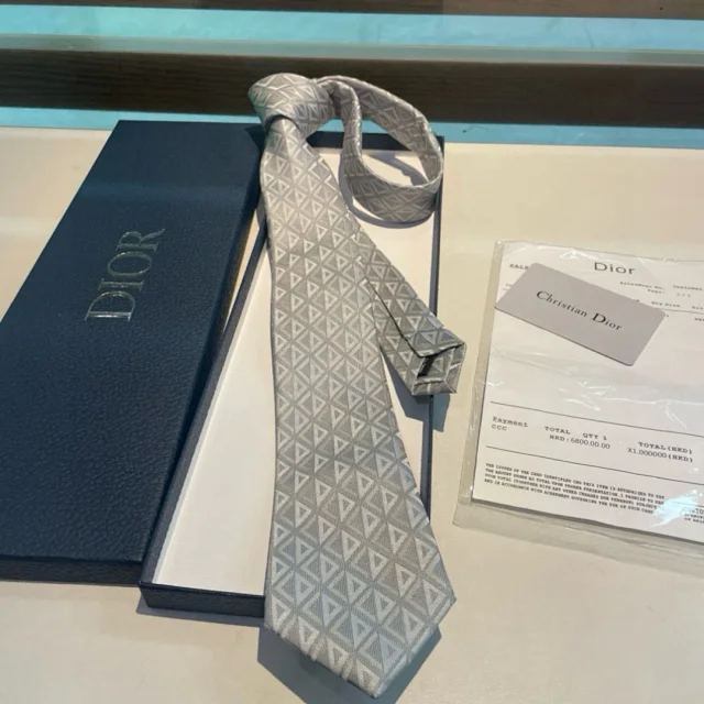 Dior Ties Geometric Jacquard Silk Tie product detail image 6