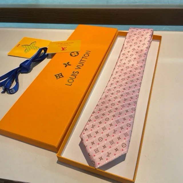 Louis Vuitton Ties Monogram and polka-dot silk necktie product detail image 2