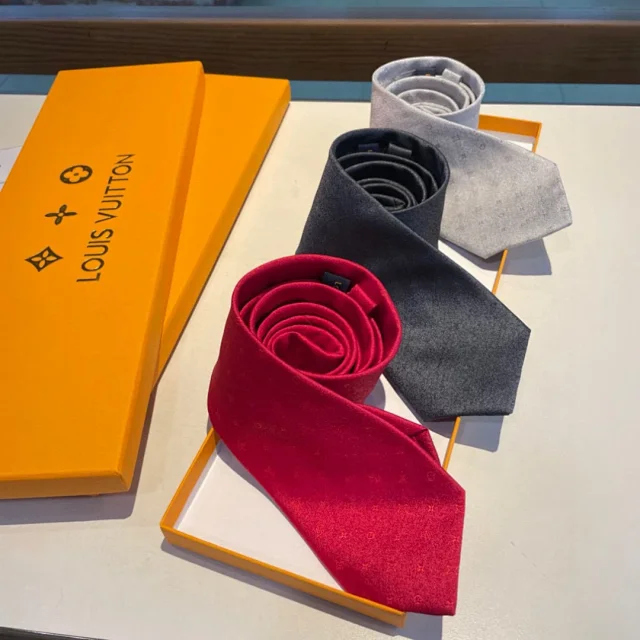 Louis Vuitton Ties Monogram Jacquard Necktie product detail image 1