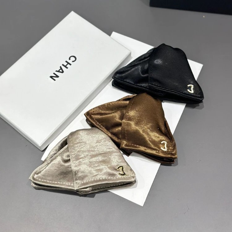 Chanel Uncategorized Satin CC Logo Headband image 4