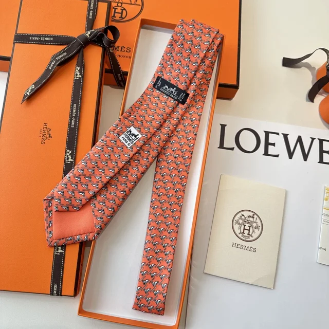 Hermès Ties Horse-head motif silk tie product detail image 4