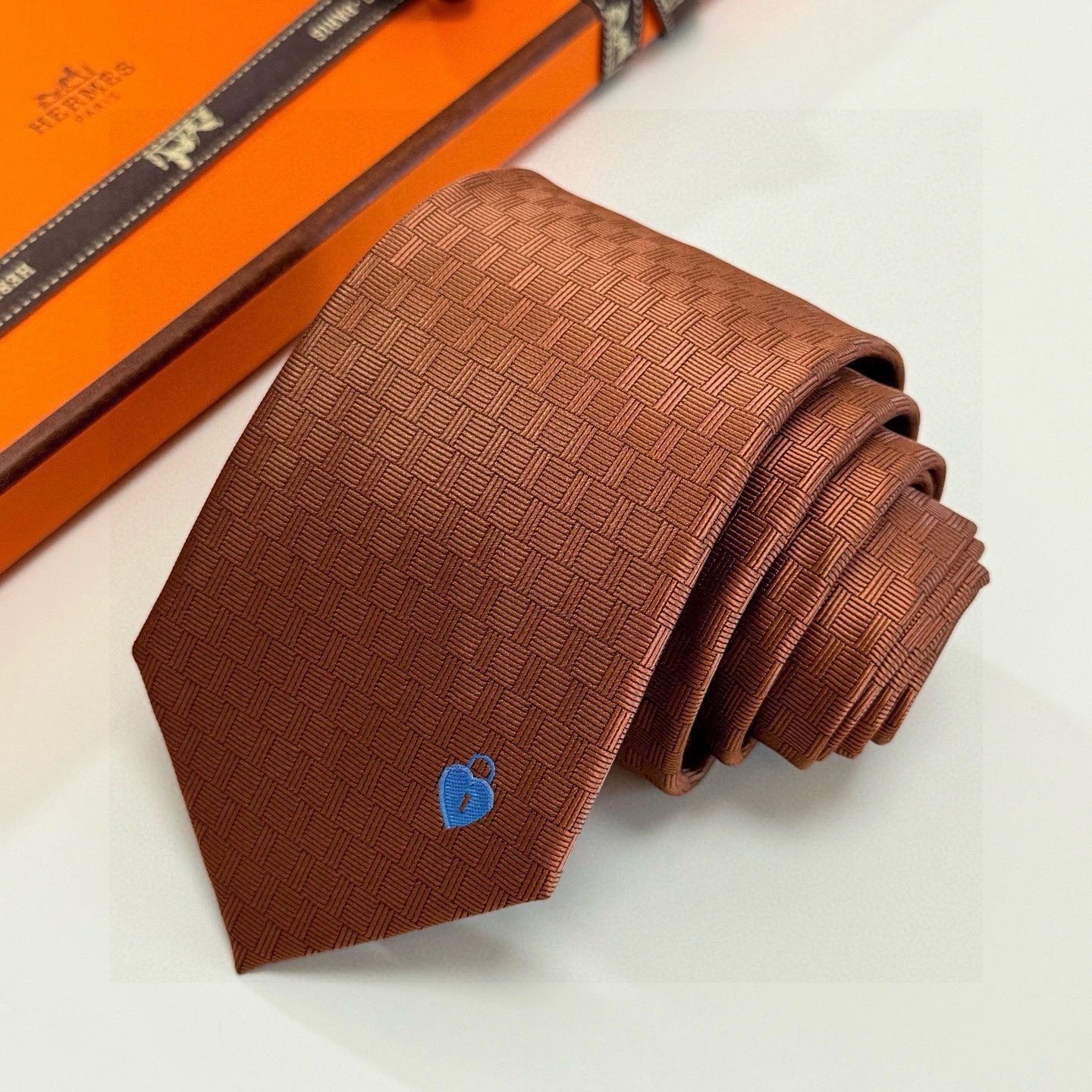 Hermès Ties Jacquard-Woven Padlock Motif Tie — 08