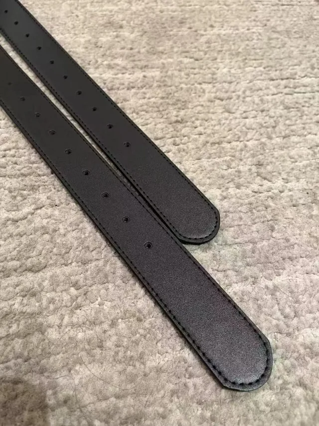 Balenciaga Belts BB-logo buckle leather belt product detail image 4