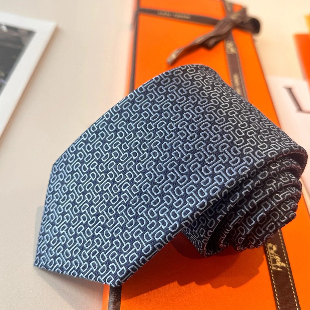 Hermès Ties Geometric Link Pattern — 07