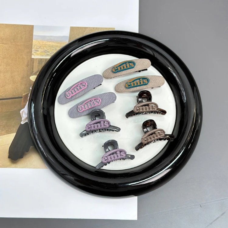 emis Uncategorized Logo Snap Hair Clips and Mini Claw image 4