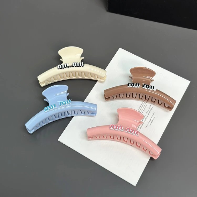 Miu Uncategorized Logo Hair Clips and Claw image 4