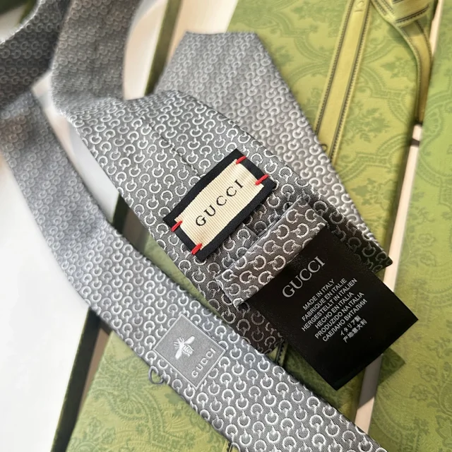 Gucci Ties Interlocking G jacquard tie product detail image 4