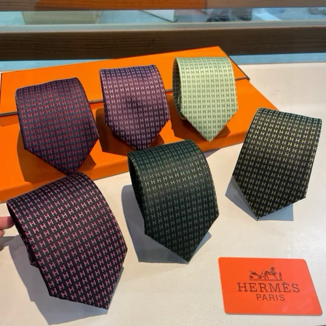 Hermès Ties H monogram patterned tie product detail image 1