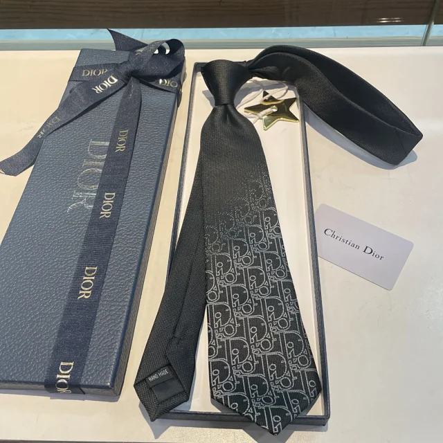 Dior Ties CD Diamond Pattern Tie product detail image 6