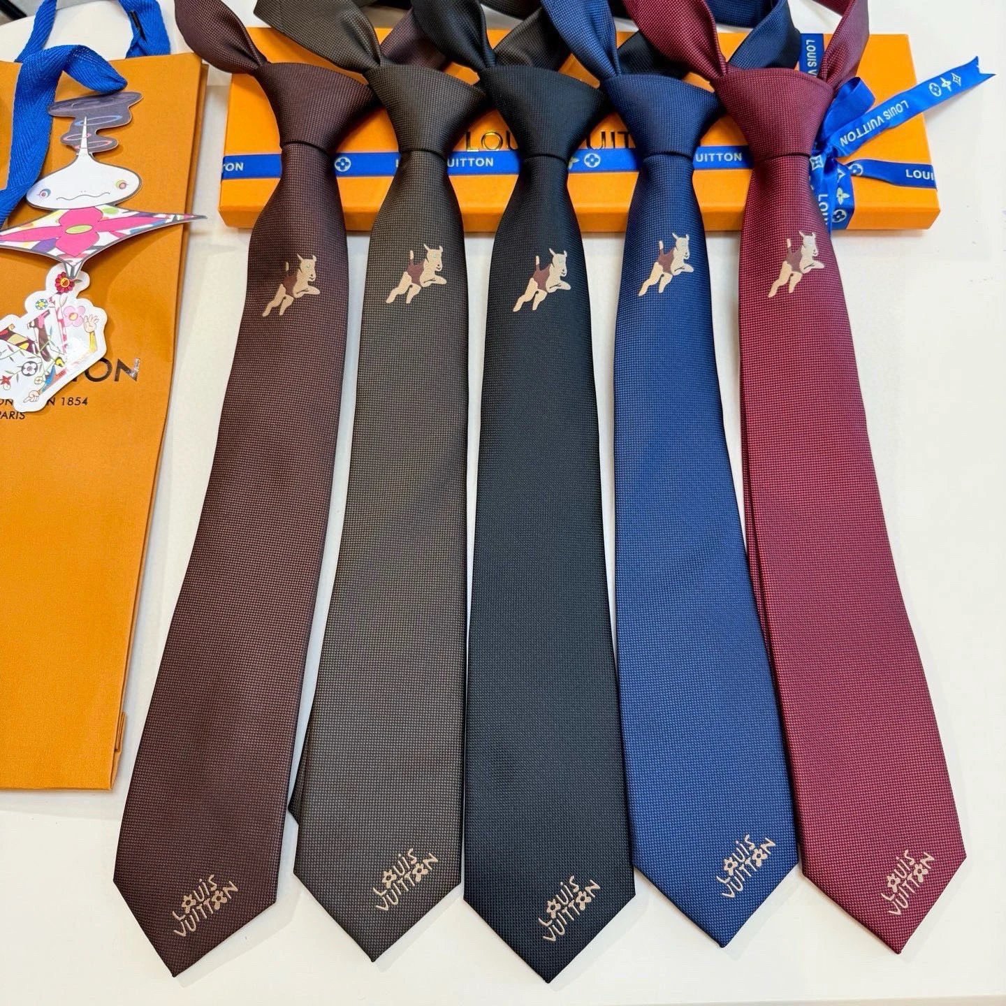 Louis Vuitton Ties 6584 embroidered mascot image 1