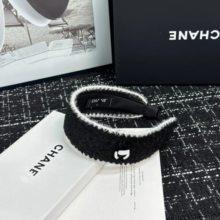 Chanel Bouclé CC Logo Headband — Black