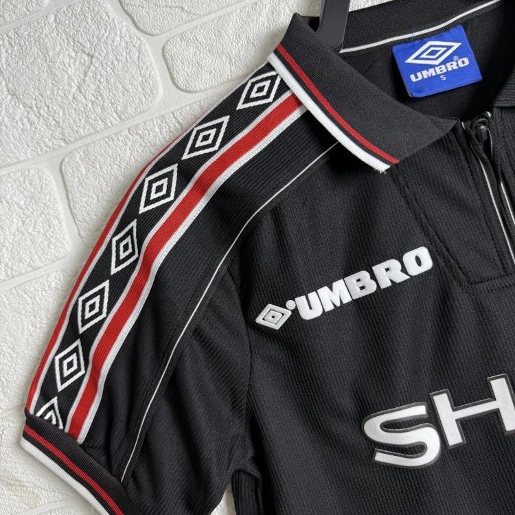 Umbro Football Jerseys Manchester United Retro Jersey image 3