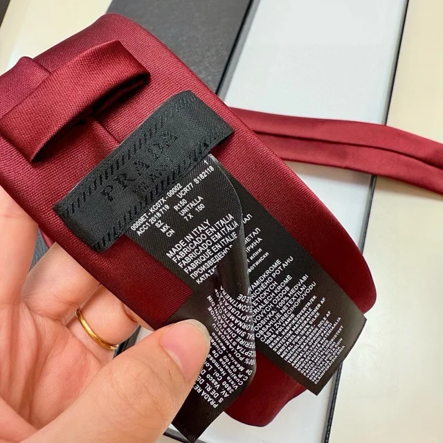 Prada Ties Silk Tie with Triangle Logo Plaque product detail image 3