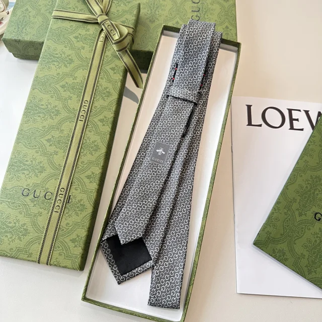 Gucci Ties Interlocking G jacquard tie product detail image 3