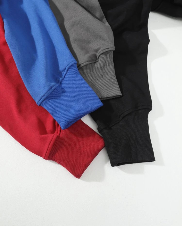 Undefeated Hoodies & Sweatshirts Crew-Neck Graphic Sweatshirt image 4