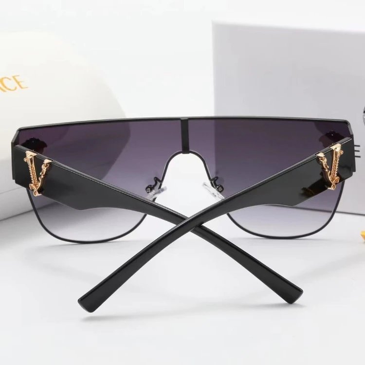 Versace Oversized shield sunglasses with Medusa head accents image 2