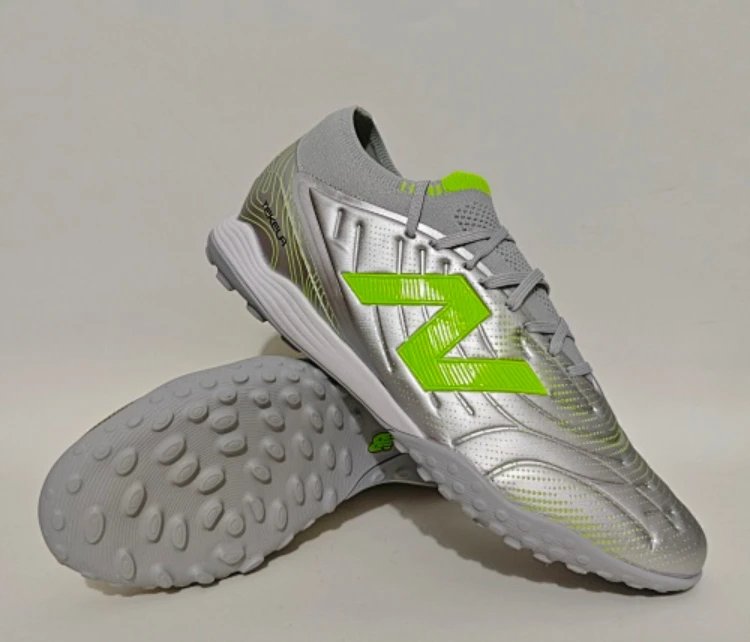 New Balance Sneakers Furon football cleats — 15