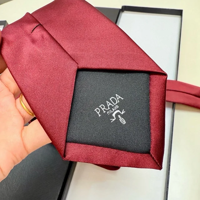 Prada Ties Silk Tie with Triangle Logo Plaque product detail image 4