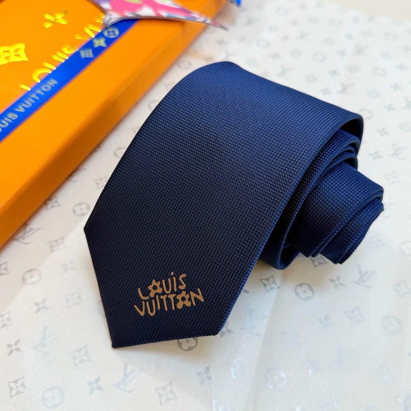 Louis Vuitton Ties 6584 embroidered mascot — 04