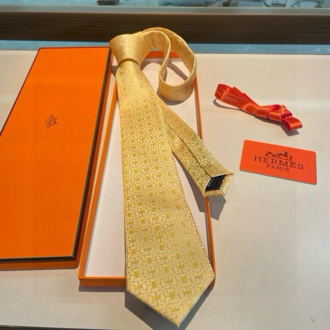 Hermès Ties Jacquard geometric-pattern silk tie — 01