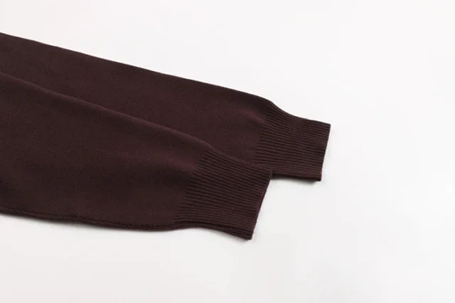 AMI Paris Knitwear de Cœur Polo Collar Knit Sweater product detail image 7