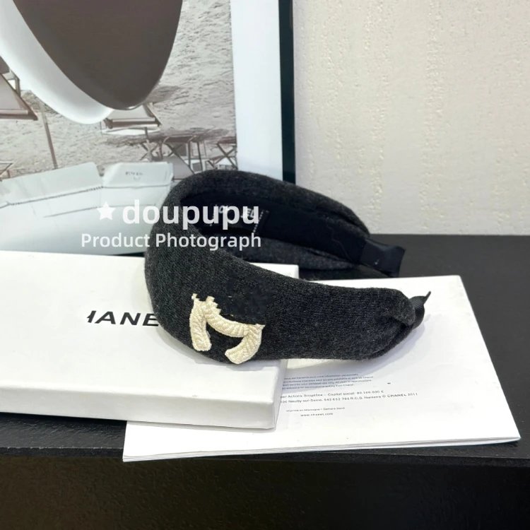 Chanel Uncategorized Padded wide headband with embroidered Double C logo image 5