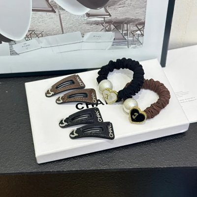 Chanel CC Heart Pearl Hair Clips & Scrunchies