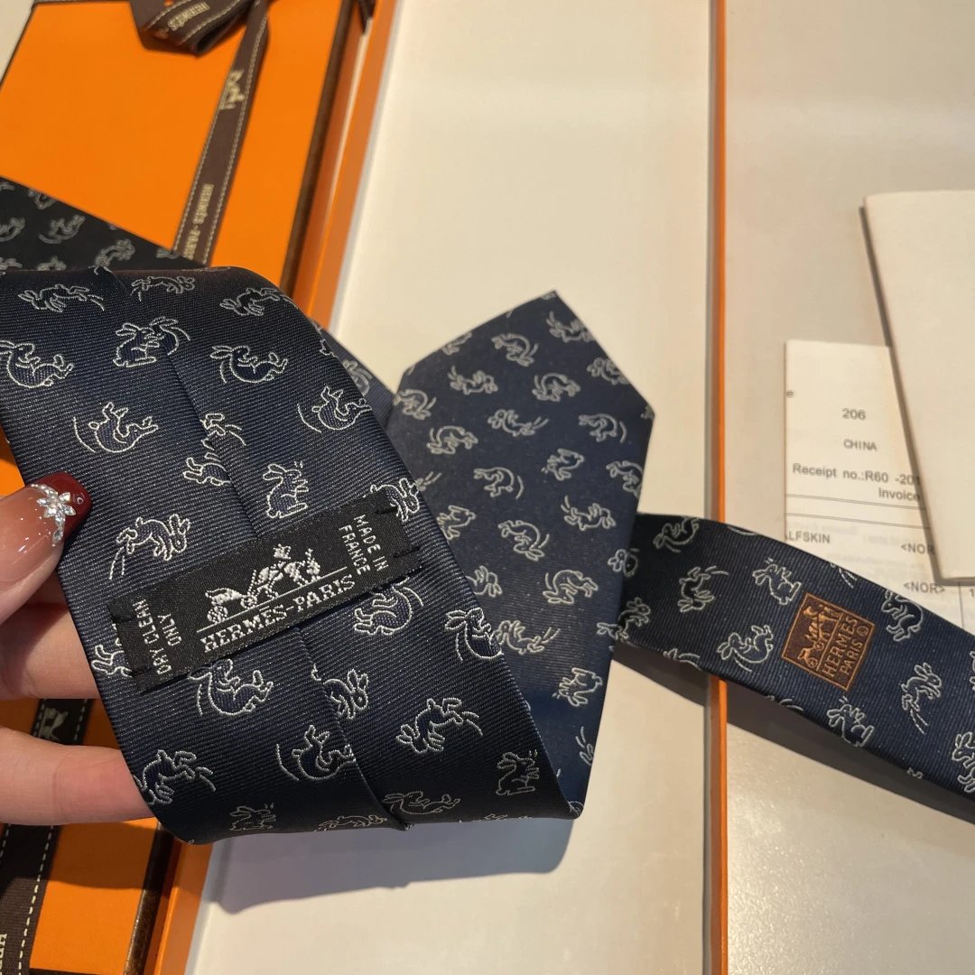 Hermès Ties 6576 Rabbit Motif Jacquard Silk Tie image 6