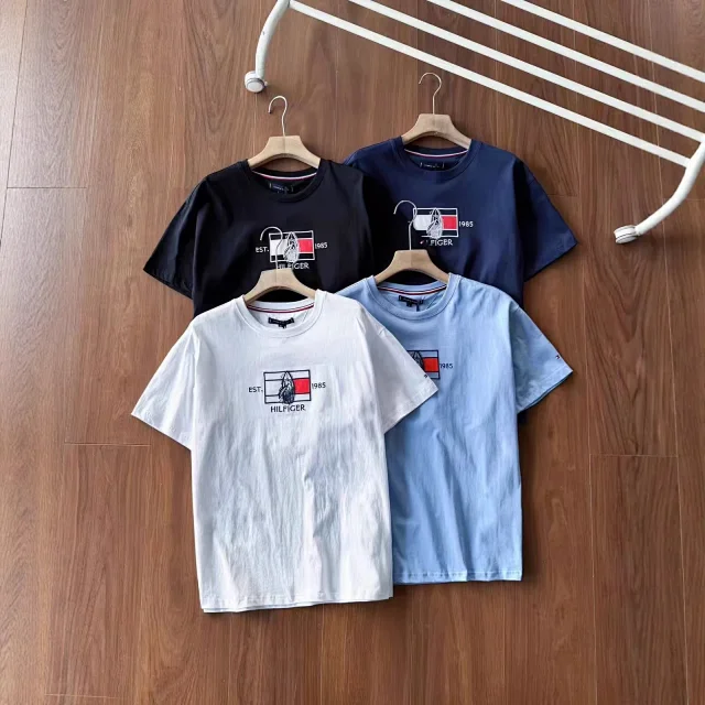 Tommy Hilfiger T-Shirts Crew-Neck Short-Sleeve T-Shirt with Embroidered Flag and Sailboat Graphic product detail image 1