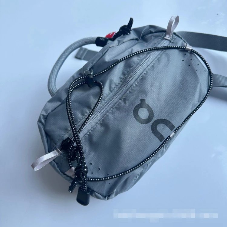 On Crossbody Bags 6210 Waist Bag image 7